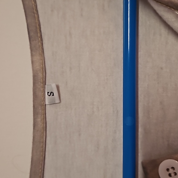 Mens small tshirt - Picture 3 of 3